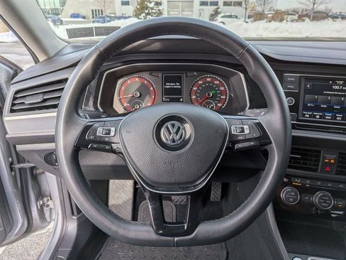 Used 2020 Volkswagen Jetta SE w/ SE Cold Weather Package image 12