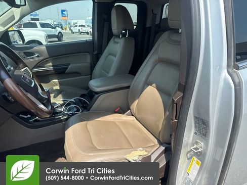 Used 2017 GMC Canyon SLT w/ Driver Alert Package AWD/4WD image 2