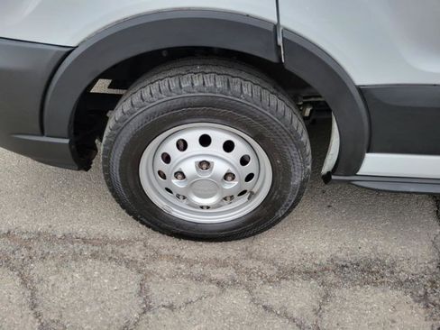 Used 2020 Ford Transit 150 XL image 3