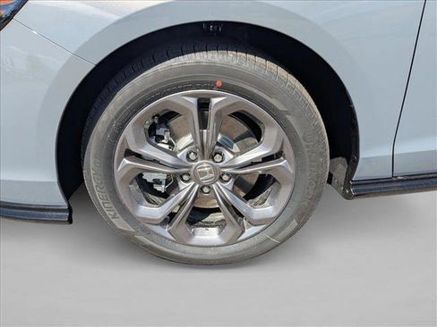 New 2026 Honda Accord EX-L image 10
