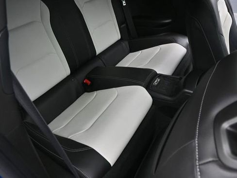 Used 2018 Chevrolet Camaro SS RWD image 28