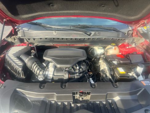 Used 2019 Chevrolet Blazer Premier w/ Driver Confidence II Package image 3