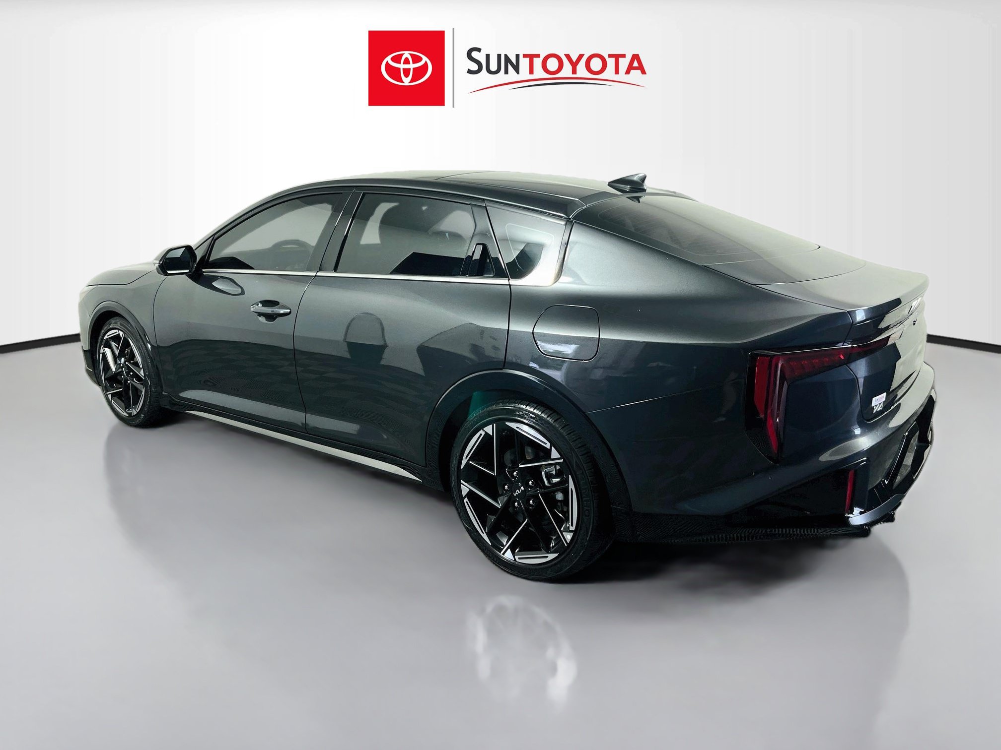 Used 2025 Kia K4 GT-Line w/ GT-Line Premium Package FWD image 6