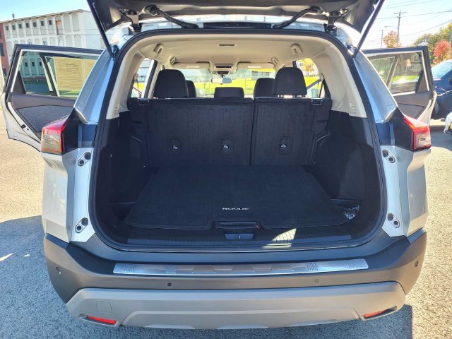 Used 2023 Nissan Rogue SV AWD/4WD image 25