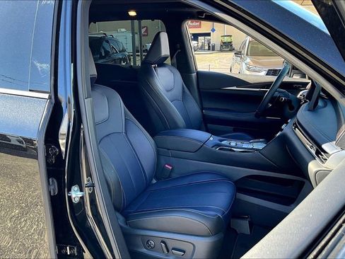 Certified 2026 INFINITI QX60 Sport image 12