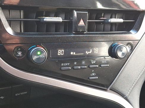 Used 2023 Toyota Camry SE image 15