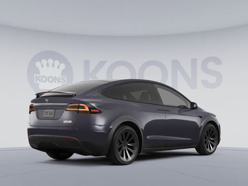 Used 2023 Tesla Model X Standard Range image 4