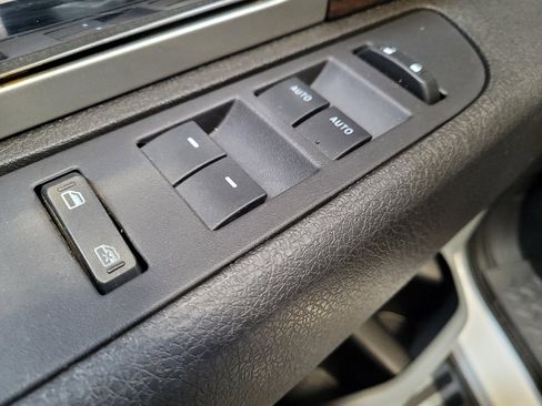 Used 2013 Ford F150 Lariat w/ Mid Equipment Group AWD/4WD image 27