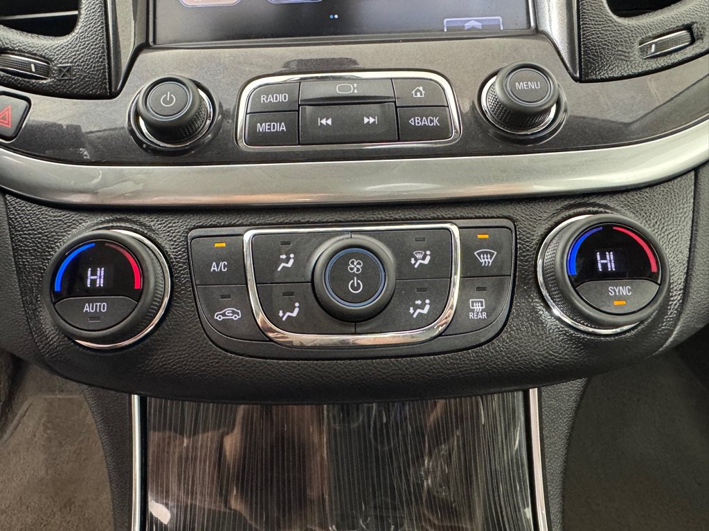 Used 2018 Chevrolet Impala LT w/ LT Convenience Package FWD image 16