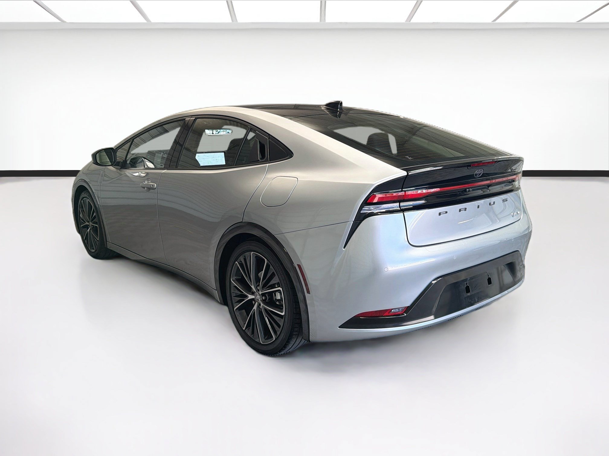 Used 2024 Toyota Prius Limited FWD image 6