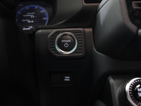 Used 2025 Toyota Land Cruiser image 55