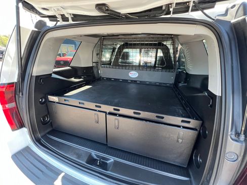 Used 2019 Chevrolet Tahoe 2WD image 31