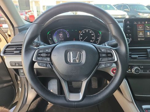 Used 2019 Honda Accord Touring image 19
