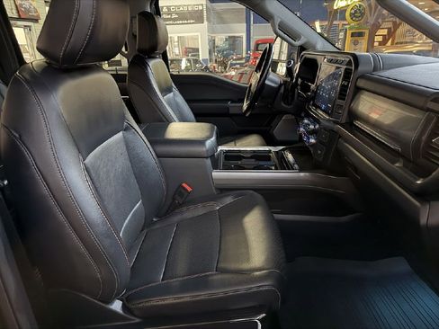 Used 2023 Ford F350 Lariat w/ Lariat Ultimate Package image 13