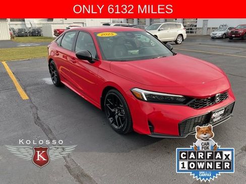Used 2025 Honda Civic Sport image 1