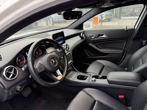 Used 2020 Mercedes-Benz GLA 250 4MATIC image 16