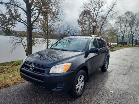 Used 2011 Toyota RAV4 4WD image 1