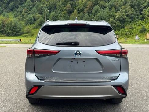 Used 2020 Toyota Highlander Limited AWD/4WD image 6