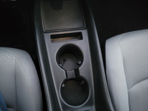 Used 2022 Toyota Prius LE image 31