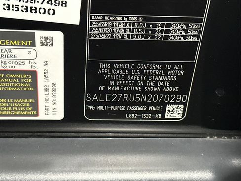 Used 2022 Land Rover Defender 110 X-Dynamic SE image 34