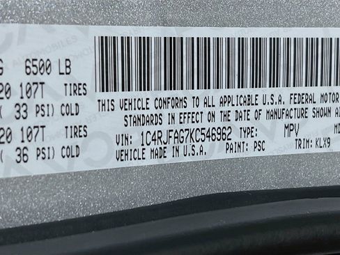 Used 2019 Jeep Grand Cherokee Altitude AWD/4WD image 28