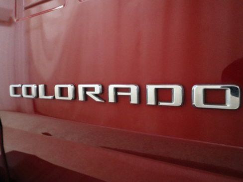 Used 2022 Chevrolet Colorado W/T w/ Custom Special Edition image 22