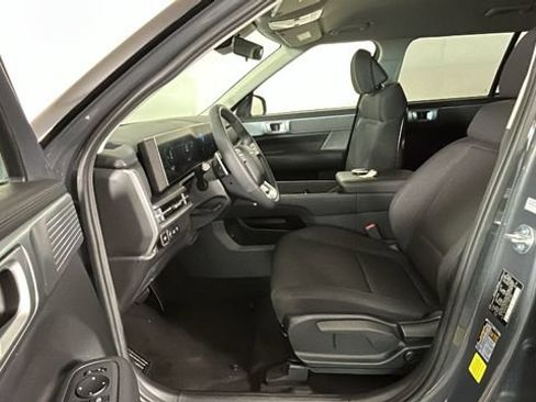 Used 2026 Hyundai Santa Fe SE FWD image 11