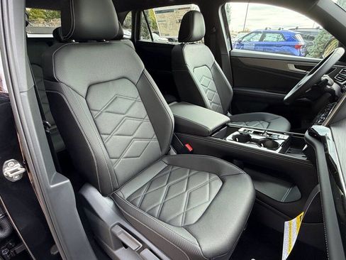 New 2026 Volkswagen Atlas Cross Sport SE AWD/4WD image 12