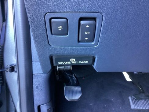 Used 2022 Ford F250 Platinum w/ FX4 Off-Road Package image 61