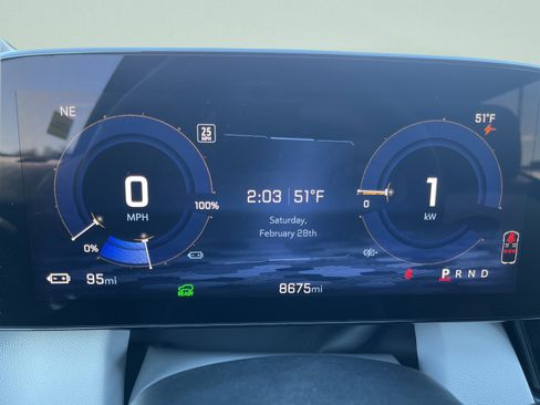 Used 2025 Chevrolet Equinox EV LT image 21