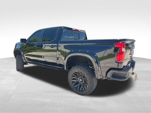 Used 2025 Chevrolet Silverado 1500 RST w/ Convenience Package II AWD/4WD image 4