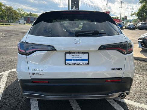 Used 2024 Honda HR-V Sport image 6