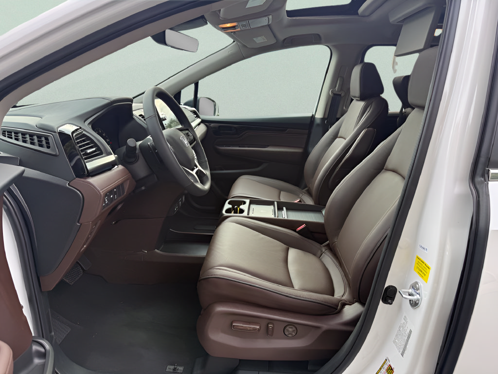 New 2027 Honda Odyssey Touring image 9