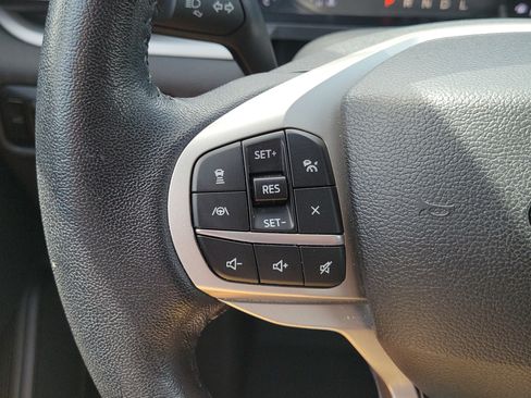 Certified 2023 Ford Explorer XLT w/ Equipment Group 202A AWD/4WD image 27
