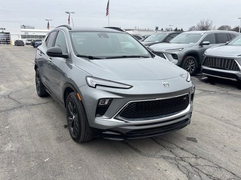 Used 2024 Buick Encore GX Sport Touring w/ Comfort Package image 3