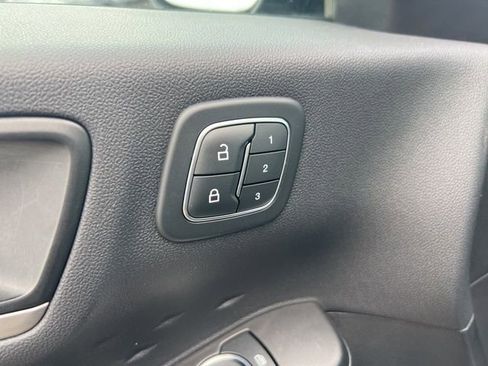 Used 2020 Ford Escape SEL image 8