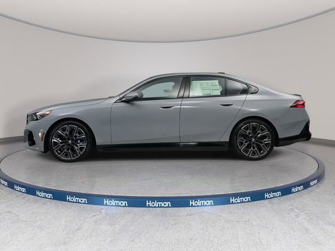 New 2026 BMW i5 eDrive40 w/ M Sport Package image 8