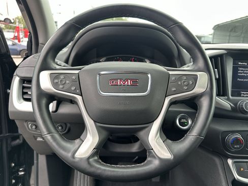 Used 2024 GMC Terrain SLT FWD image 11
