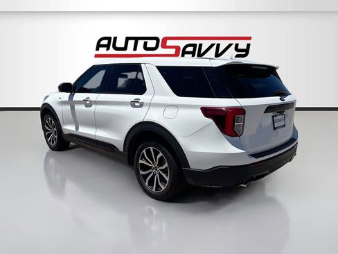 Used 2022 Ford Explorer ST-Line RWD image 5