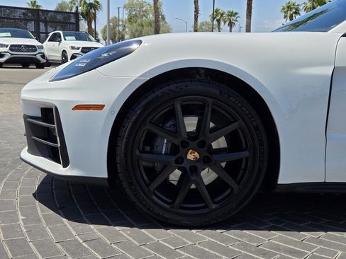 Used 2025 Porsche Panamera image 12