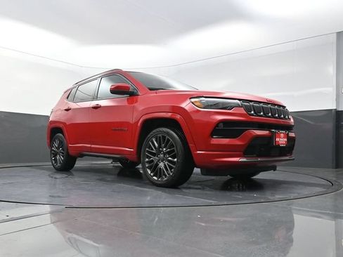 Used 2022 Jeep Compass Limited w/ (RED) Package AWD/4WD image 31