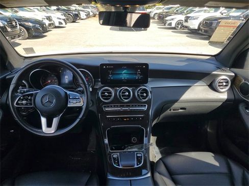 Used 2020 Mercedes-Benz GLC 300 image 25