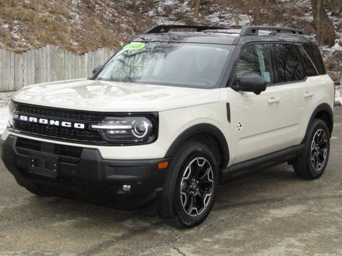 Used 2025 Ford Bronco Sport Outer Banks w/ Outer Banks Tech Package+ image 8