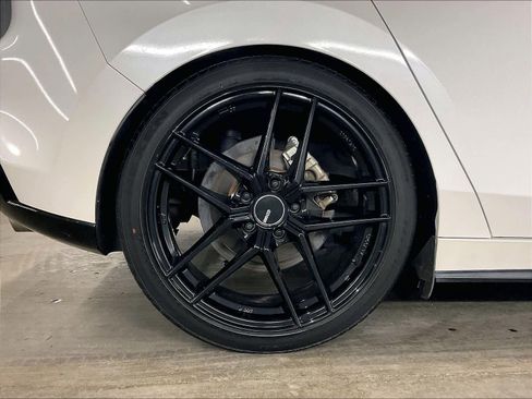 Used 2020 MAZDA MAZDA3 Hatchback image 11