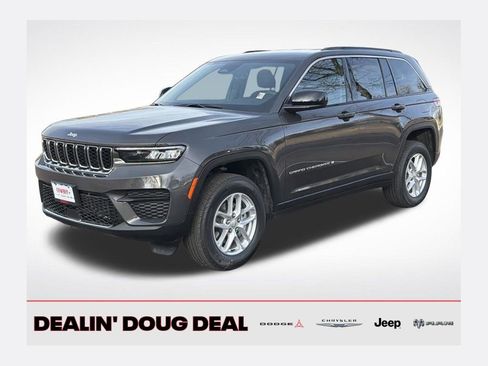 New 2026 Jeep Grand Cherokee Laredo AWD/4WD image 1