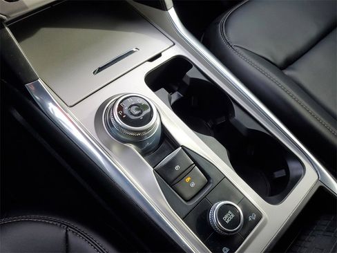 Used 2023 Ford Explorer XLT w/ Equipment Group 202A image 24