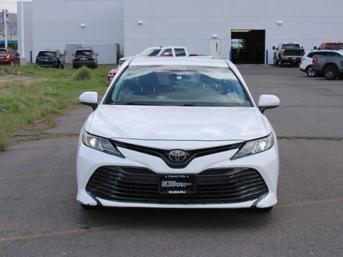 Used 2018 Toyota Camry LE FWD image 8