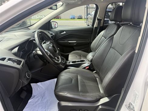 Used 2013 Ford Escape Titanium w/ Parking Technology Pkg AWD/4WD image 9