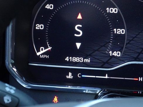 Used 2024 GMC Sierra 2500 SLT w/ SLT Convenience Package image 25