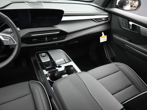 New 2026 Buick Enclave Preferred w/ Power Package image 15